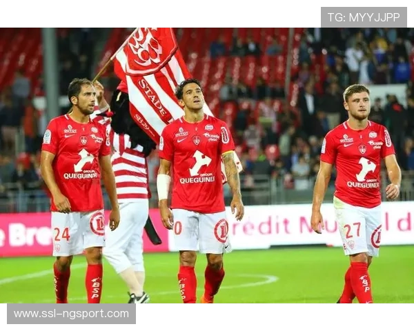 奥萨苏纳客场闷平埃尔切,稳守反击战术执行效果分析 奥萨苏纳客场闷平埃尔切,稳守反击战术执行效果分析