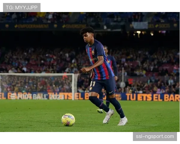 巴萨与16岁天才亚马尔续约至2030年，违约金高达10亿欧元